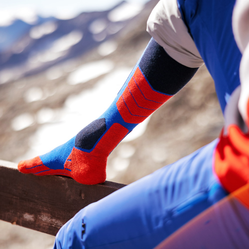 Falke Mens Ski Snowboard Ergonomic Energizing Pro Socks in Red Boxed 