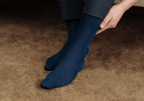 falke dress socks Sensitive Berlin Men (Grey) Experience the perfect mix of style and functionality with the FALKE Airport Socks in Space Blue Socks Collection for Men: Dress,